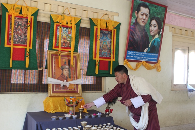 photo: Principal offering Jamchoe.